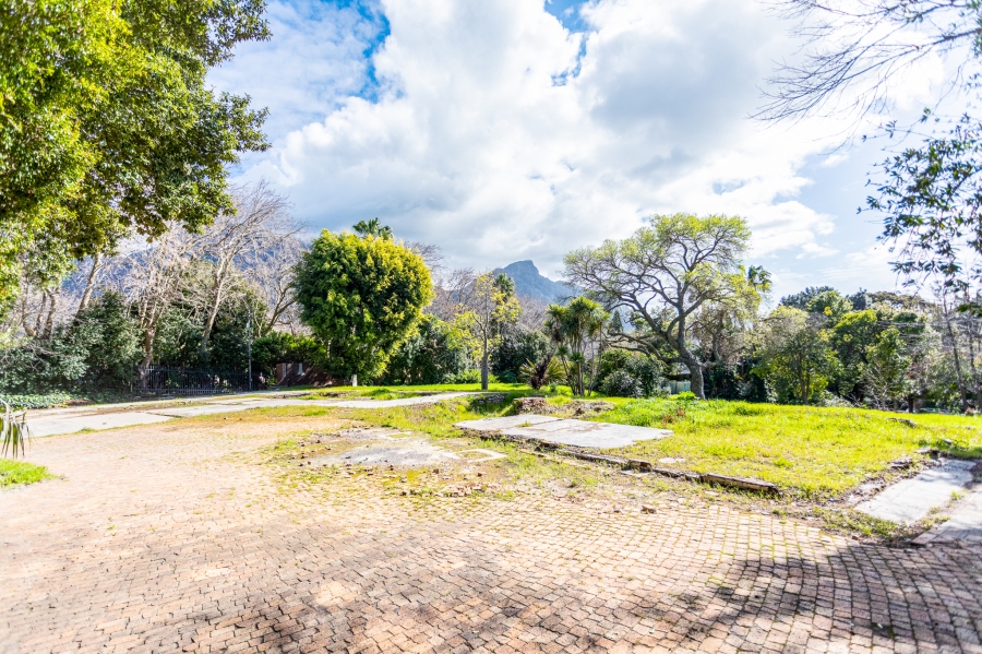 0 Bedroom Property for Sale in Bishopscourt Western Cape